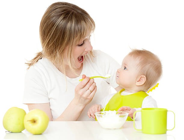 Cha mẹ chú ý chế biến món ăn mềm cho trẻ