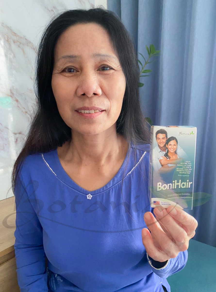 Nam Định: Bí quyết để có mái tóc đen mượt và chắc khỏe của người phụ nữ U60