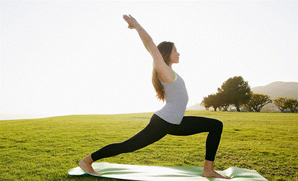 Tập yoga giúp giải tỏa căng thẳng, cải thiện tình trạng bạc tóc