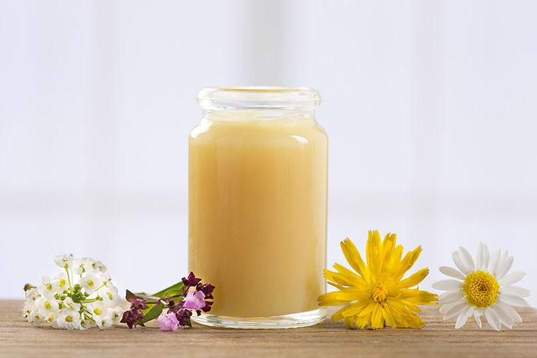 Sữa ong chúa chứa nhiều chất dinh dưỡng