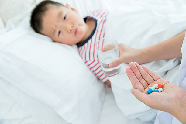 Trẻ hay ốm phải uống nhiều kháng sinh cũng dễ bị tiêu chảy