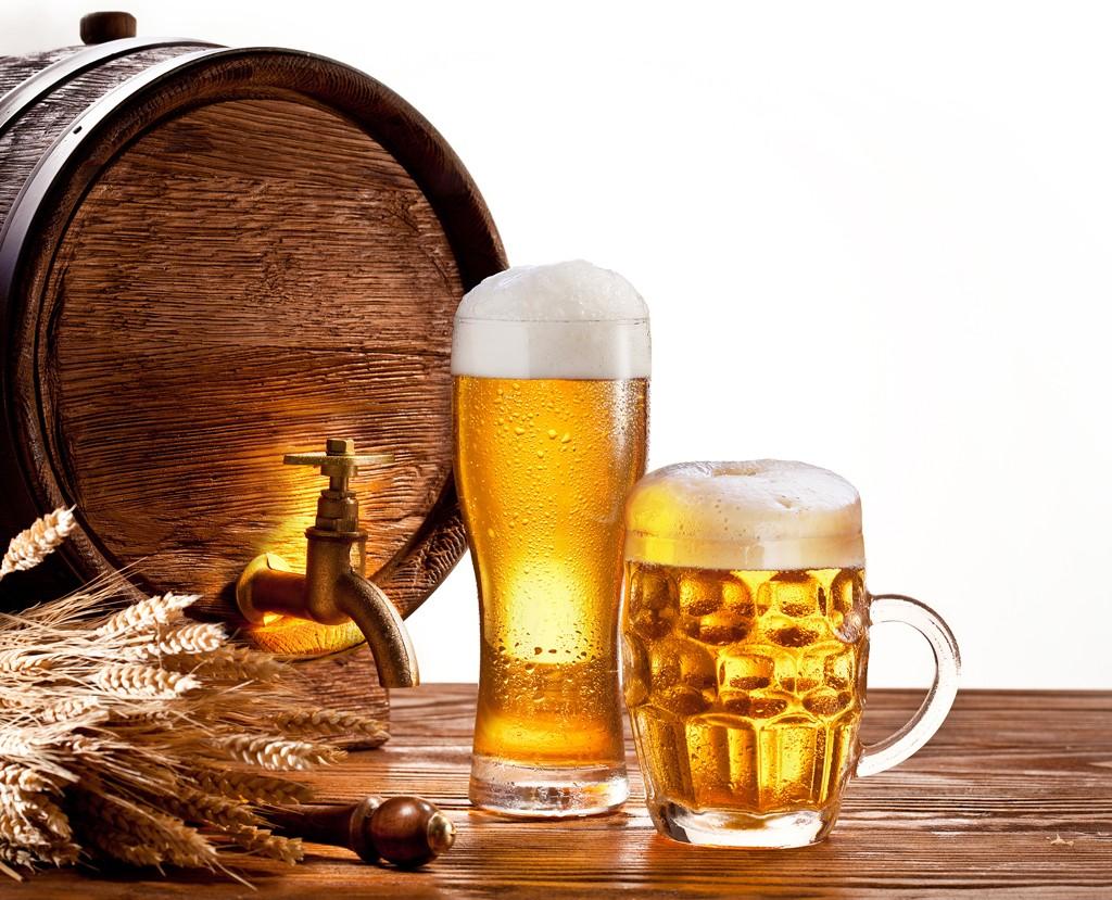 Nam giới bị yếu sinh lý nên hạn chế uống rượu bia