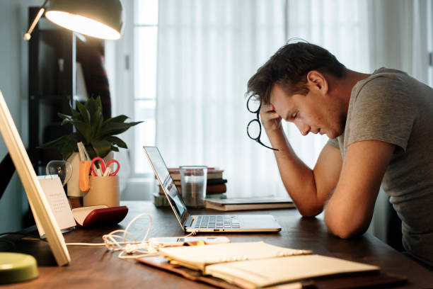 Mất ngủ gây căng thẳng, stress và ảnh hưởng lớn đến hiệu suất công việc