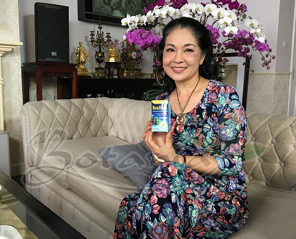  Diễn viên Minh Phương với Bonivein sản phẩm giúp cô thoát khỏi suy giãn tĩnh mạch
