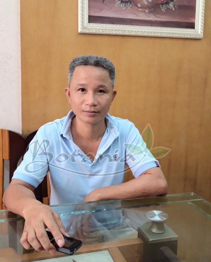 Chú Nguyễn Đình Tư ( 50 tuổi) , thôn Quảng Tái, xã Chung Tú, Ứng Hòa, Hà Nội