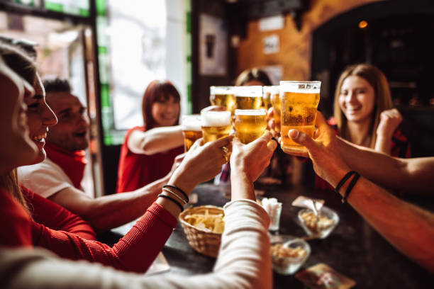 Uống nhiều rượu bia làm tăng nguy cơ mắc bệnh viêm đại tràng