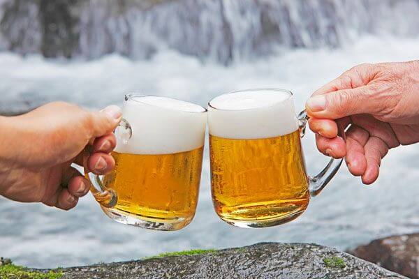 Uống rượu bia bao nhiêu là an toàn với sức khỏe ?