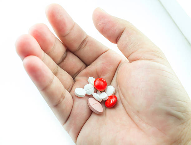 Thuốc hạ acid uric máu thường gây nhiều tác dụng phụ cho sức khỏe người bệnh