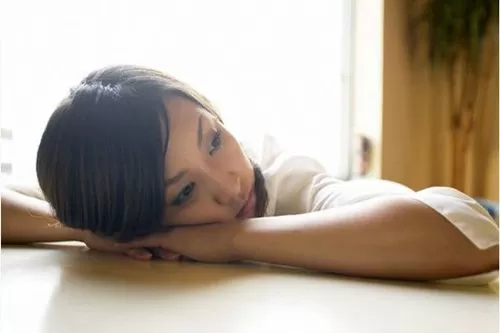 T.uyệt c.hiêu giúp cô nàng da ngăm hóa bạch tuyết sau 1 tháng
