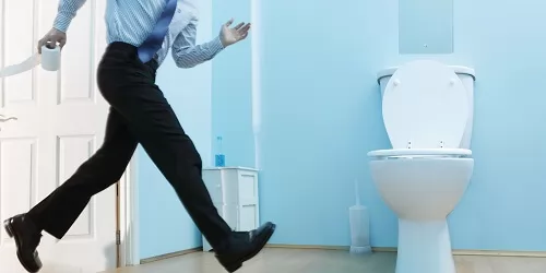 Hỏi: Tôi bị đi tiểu nhiều lần, dòng nước tiểu yếu là bệnh gì?