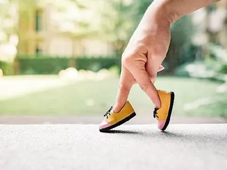 Đi bộ là phương pháp tập luyện tốt cho người bị giãn tĩnh mạch chân