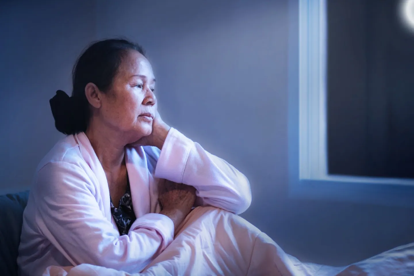Cách chữa mất ngủ ở người già hiệu quả